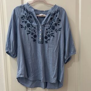 NWOT Westbound Blue Floral Embroidered top sz L
